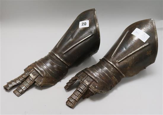 A pair of Victorian iron gauntlets